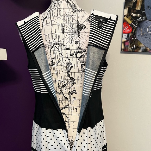 7 for $30 ALYX Black and White Sleeveless Dress - Picture 5 of 9